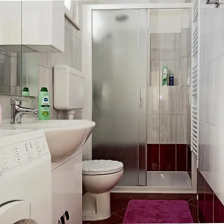 Apartment Valeriana Pula